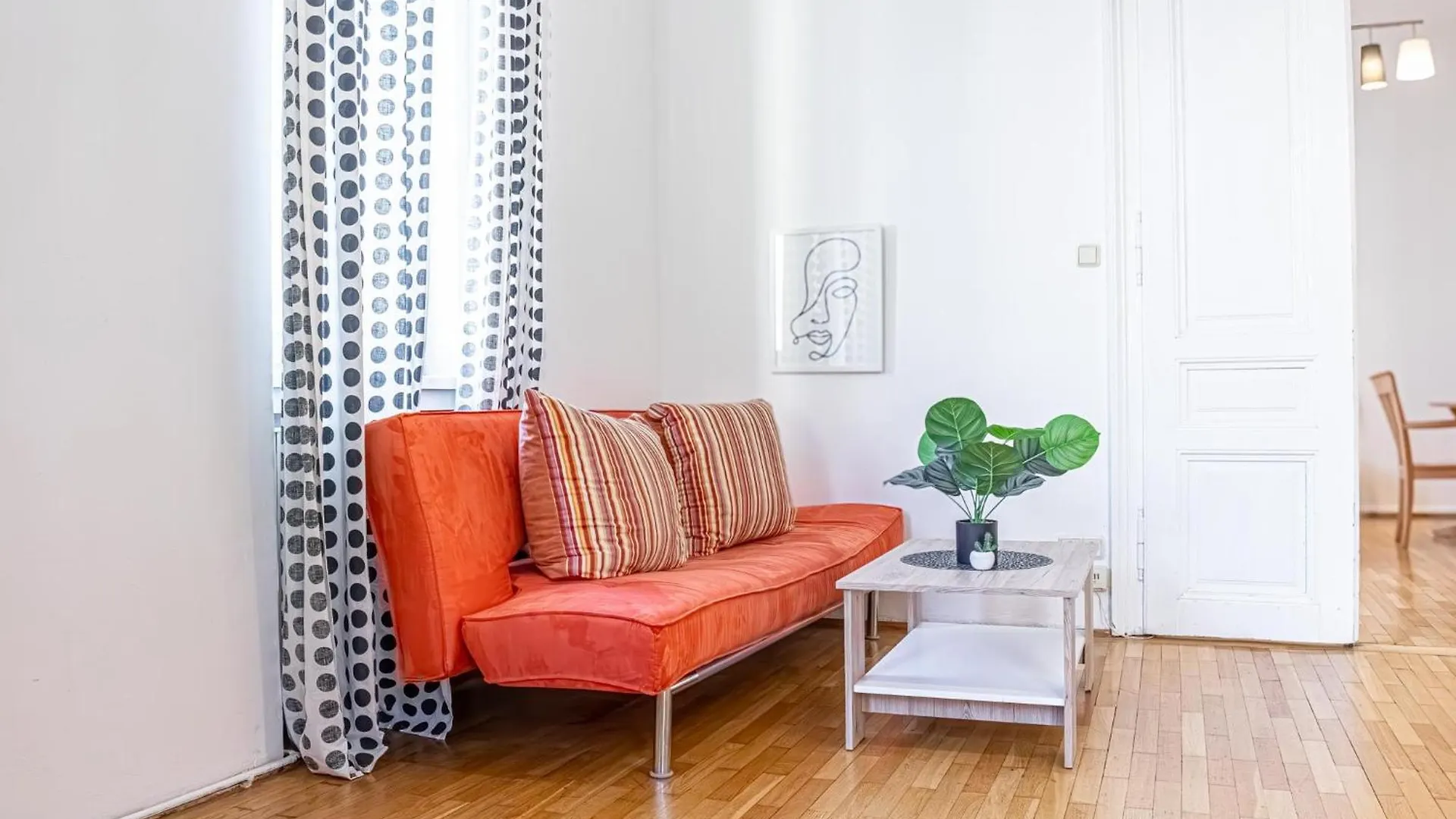 Simple Apartment Near Wiener Stadthalle