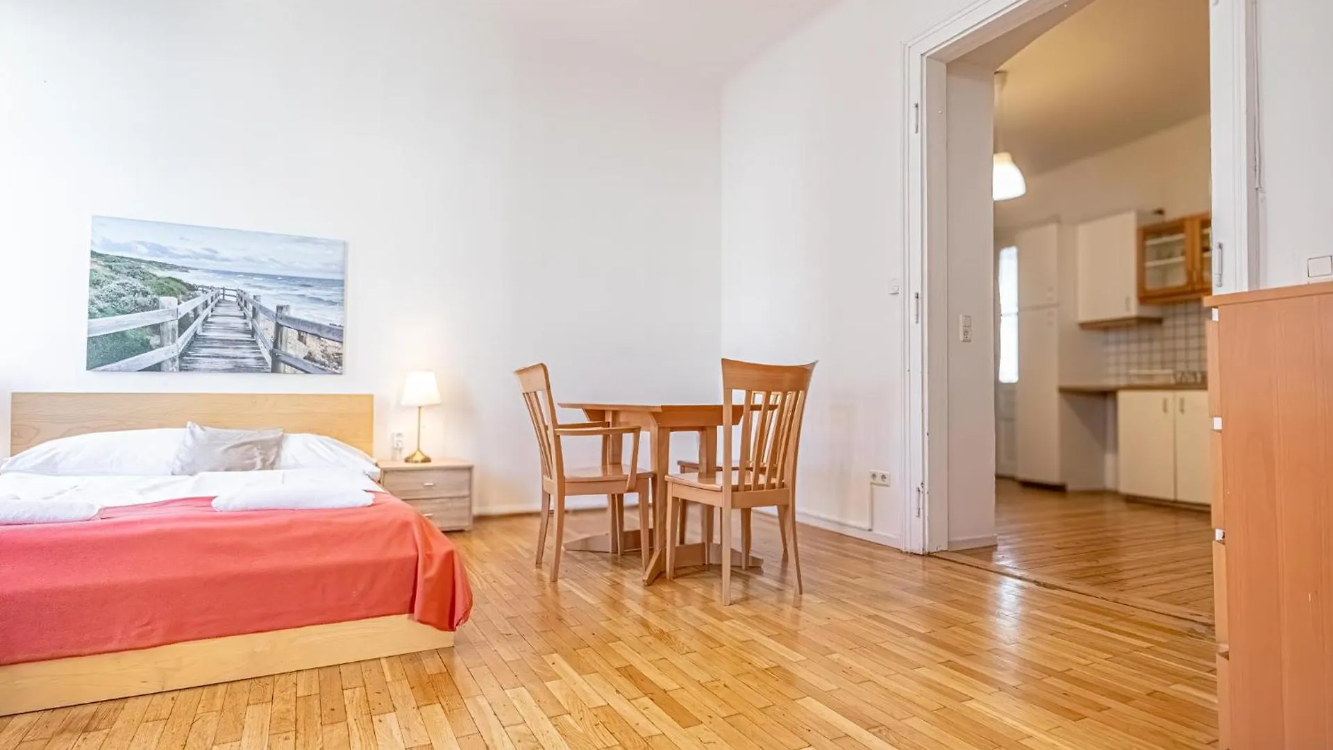 Simple Apartment Near Wiener Stadthalle  Wien