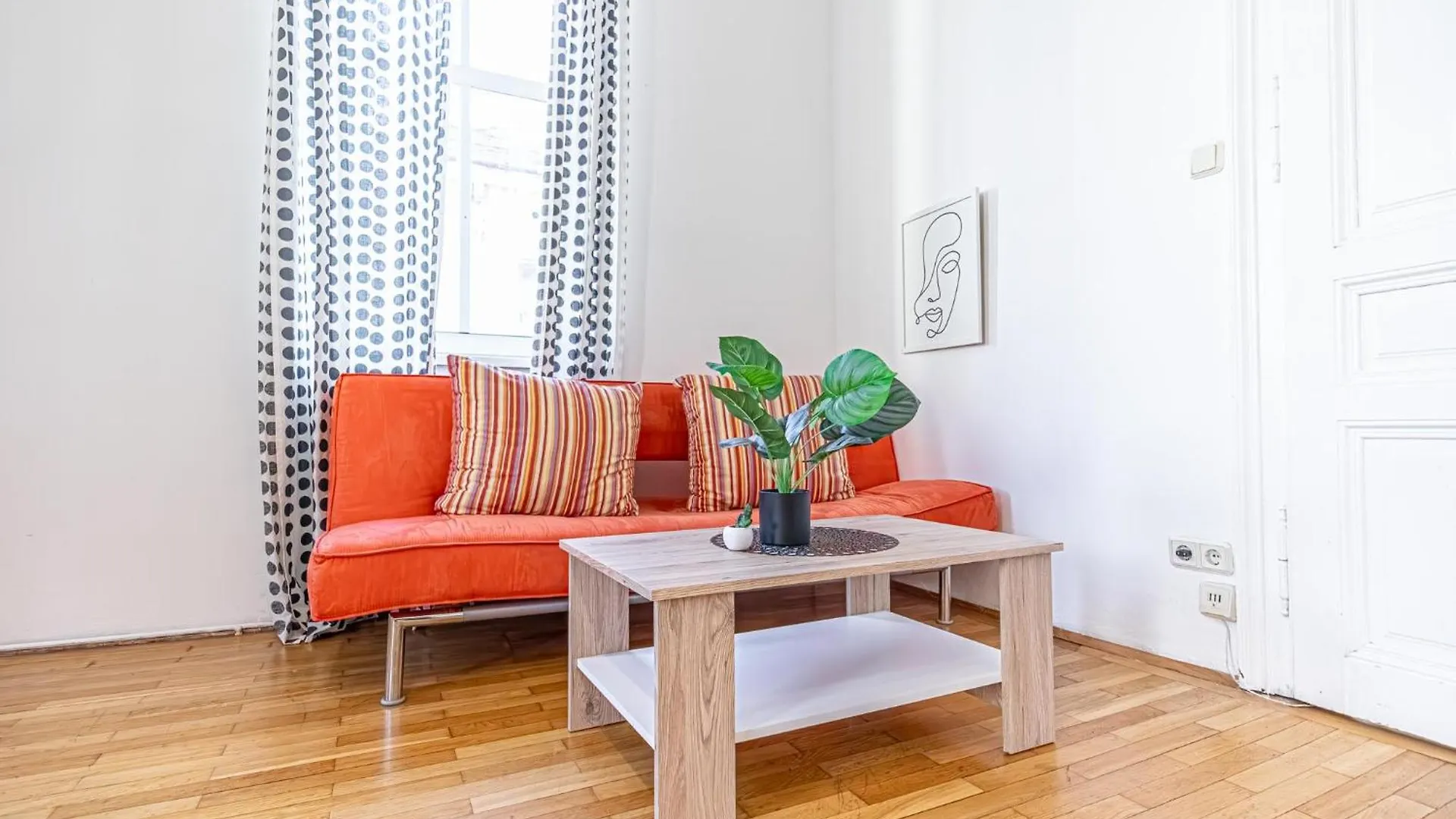 Simple Apartment Near Wiener Stadthalle