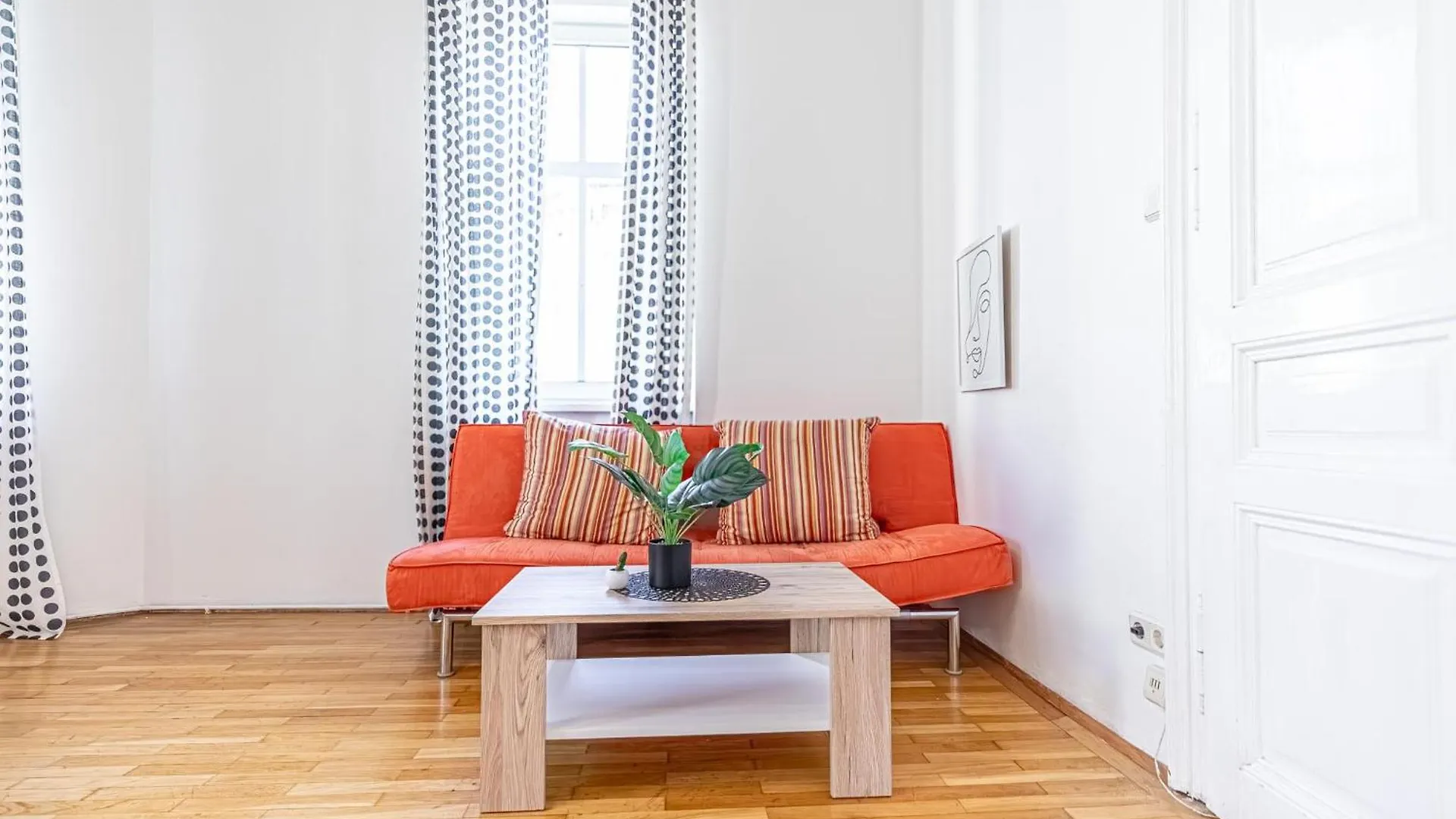 Simple Apartment Near Wiener Stadthalle