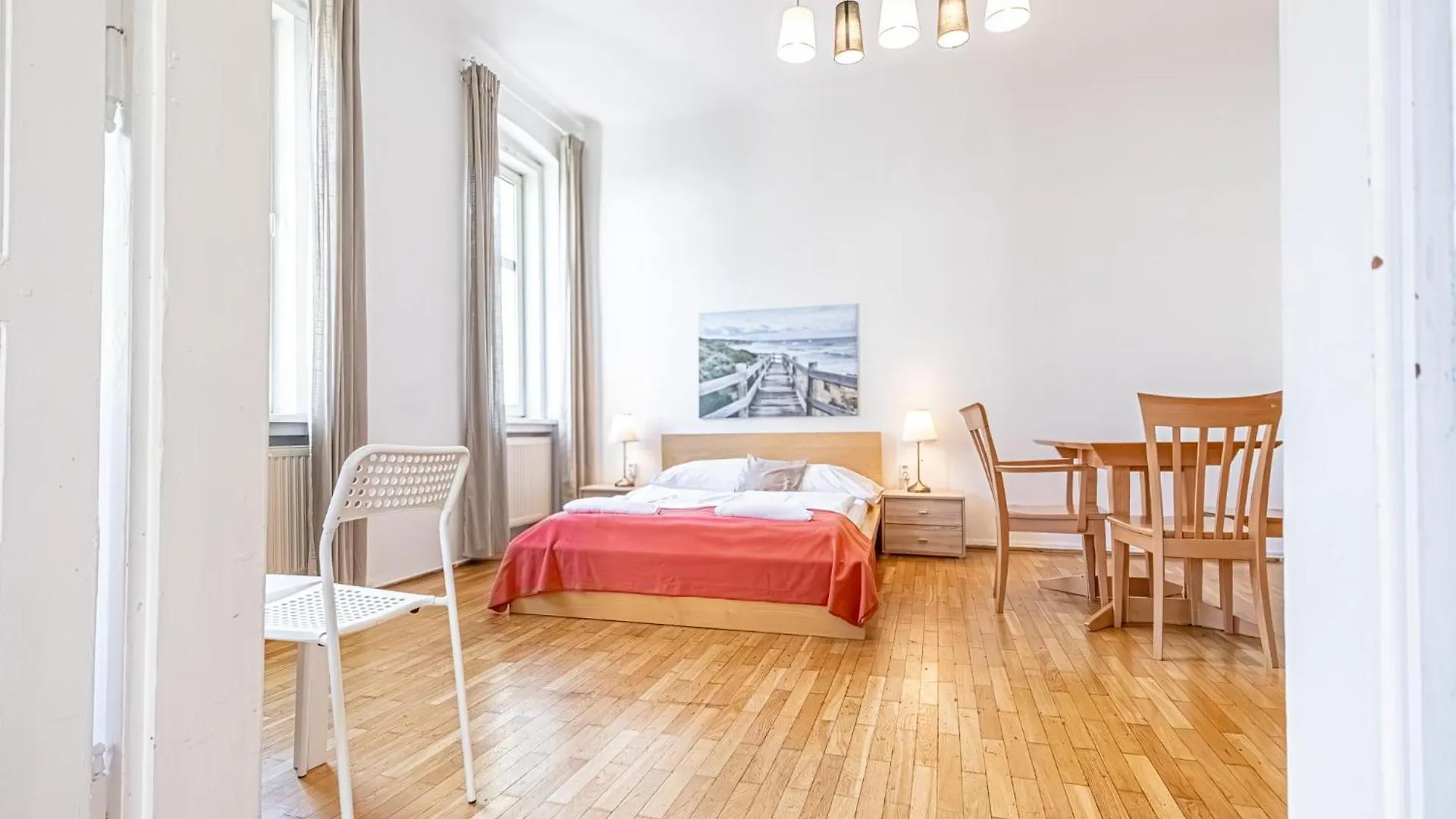 Simple Apartment Near Wiener Stadthalle 0*, Wien