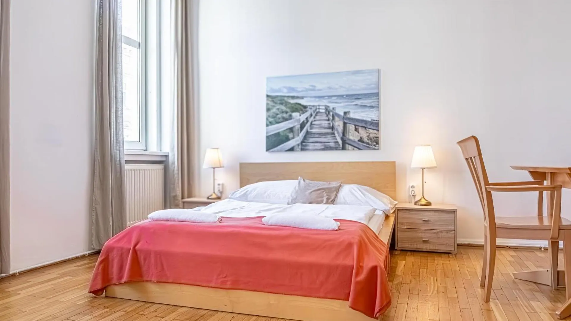 Simple Apartment Near Wiener Stadthalle 0*, Wien